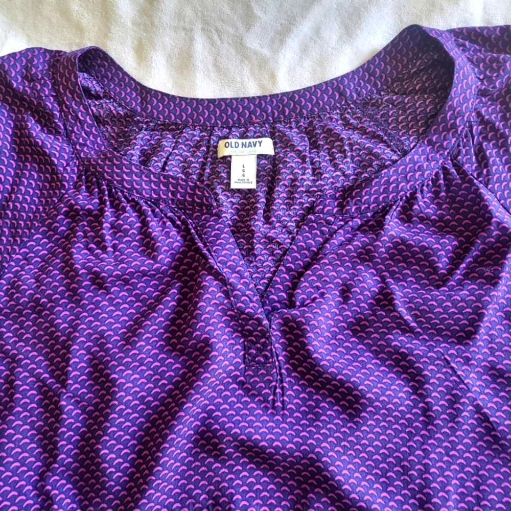 Old Navy Flowy Blouse -L